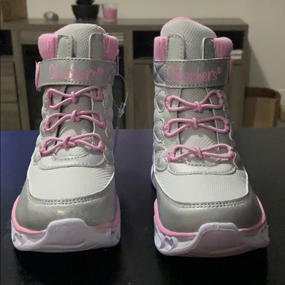Sketchers light up boots
